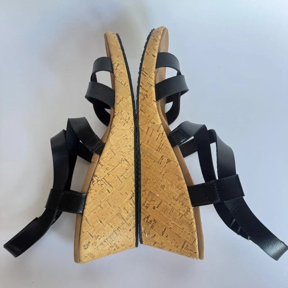 Skechers Luxe Foam Black Wedge Sandals Adjustable‎ Strap Comfortable Shoes Sz 10